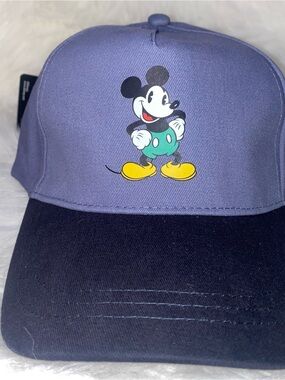Disney Mickey Mouse Baseball Hat 

New with tags

Aldi brand